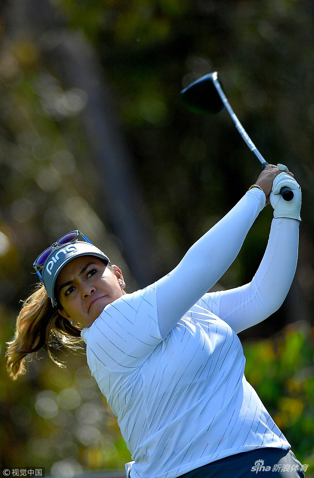 利泽特-萨拉斯并列领先