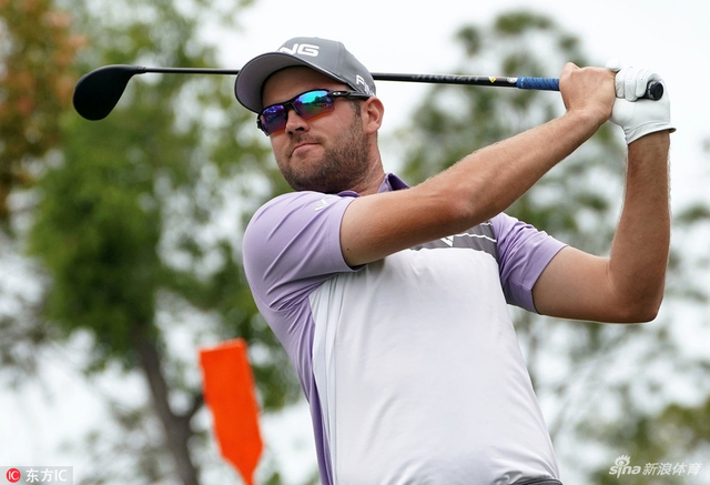 康纳斯冲击冠军