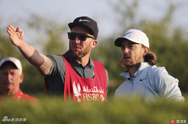 弗利特伍德66杆领先