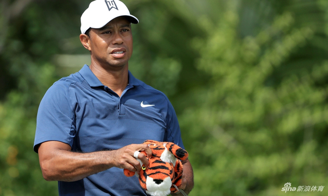 伍兹交出六字头