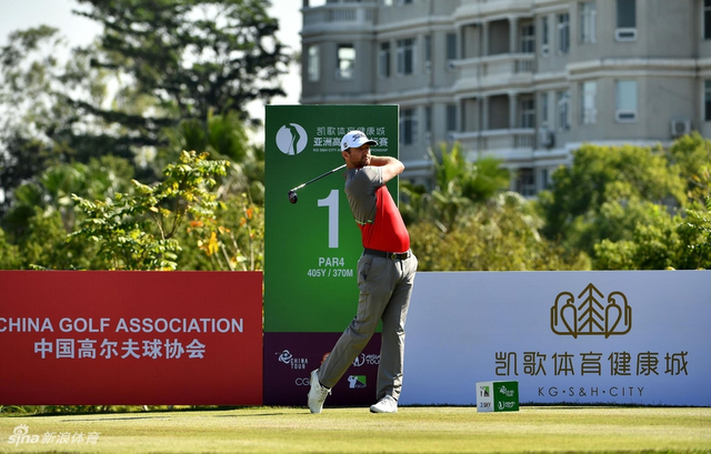 马库斯-博弗领先