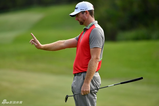 马库斯-博弗领先