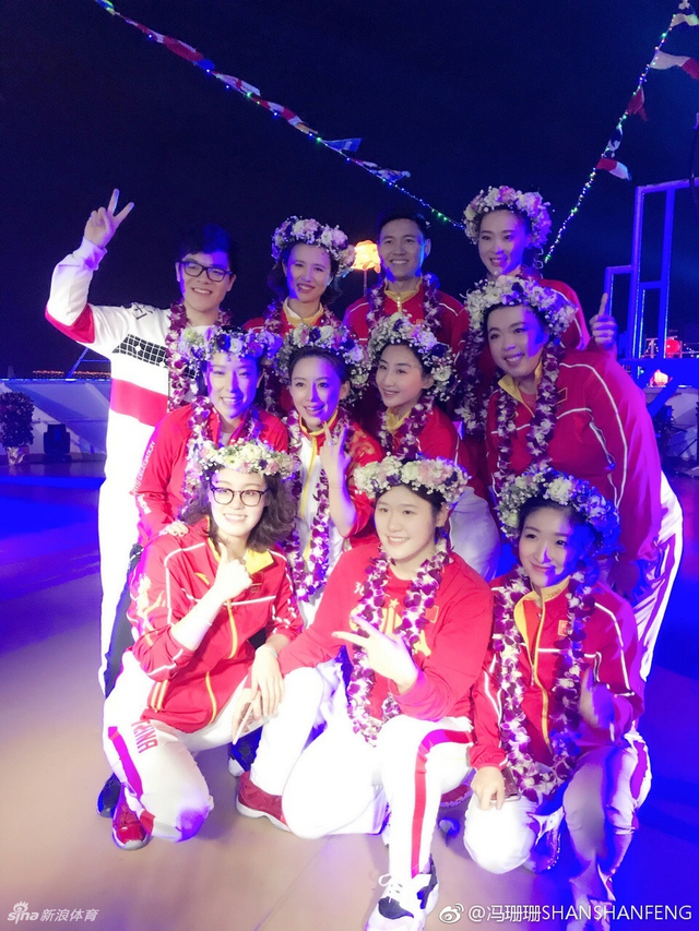 12位体育明星合影