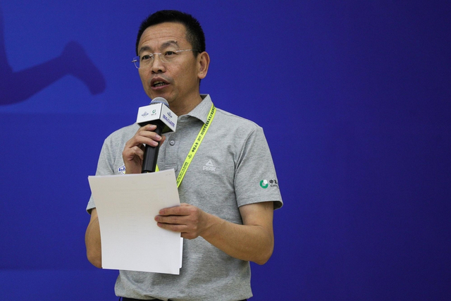 星耀未来青少年篮球公开赛打响 姚明助阵