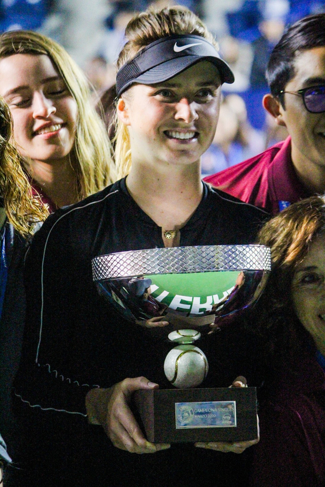 蒙特雷赛斯维托丽娜夺冠