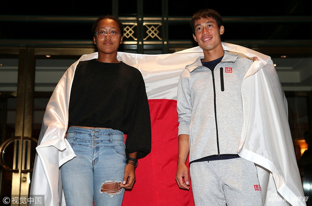 锦织圭大坂直美披日本国旗庆祝