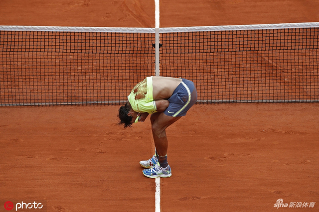 法网决赛纳达尔3-1蒂姆夺冠