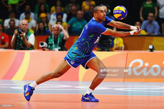 44岁巴西男排自由人将退役