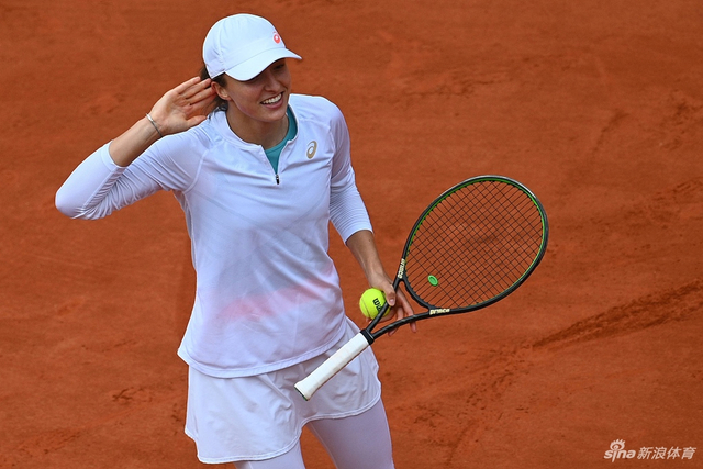 法网斯维亚泰克首进大满贯决赛