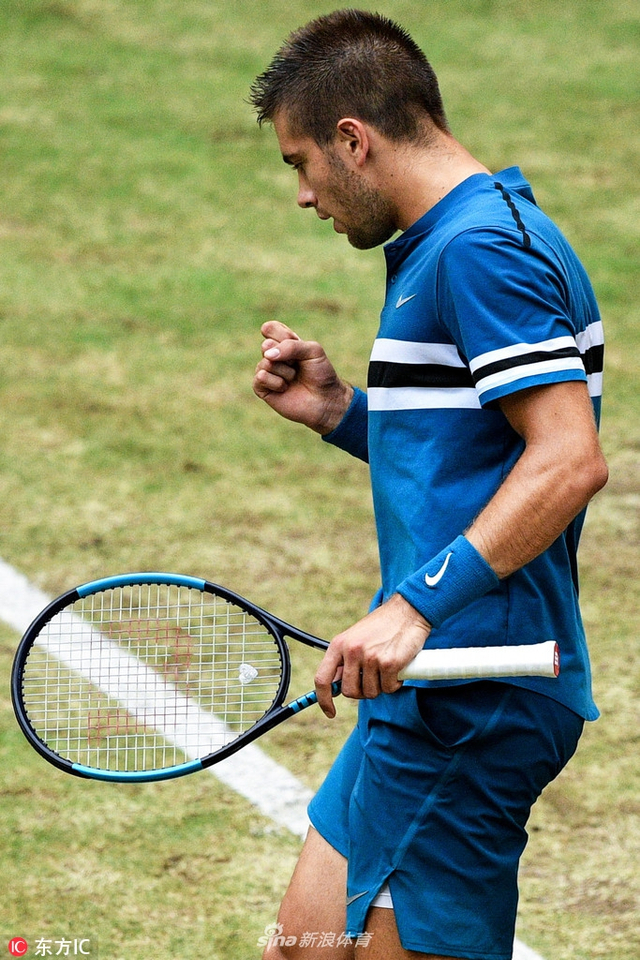 哈雷赛决赛费德勒1-2丘里奇