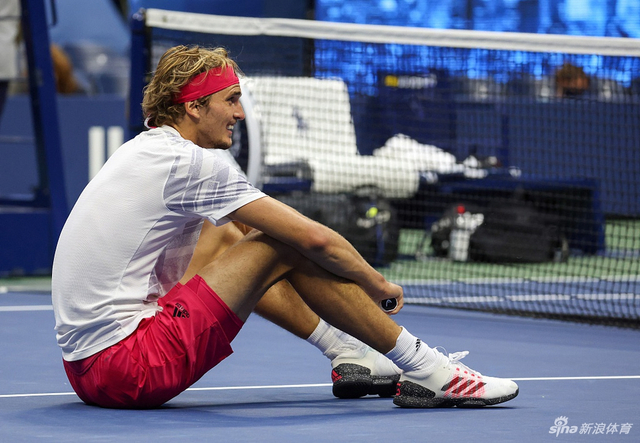 美网兹维列夫3-2晋级决赛