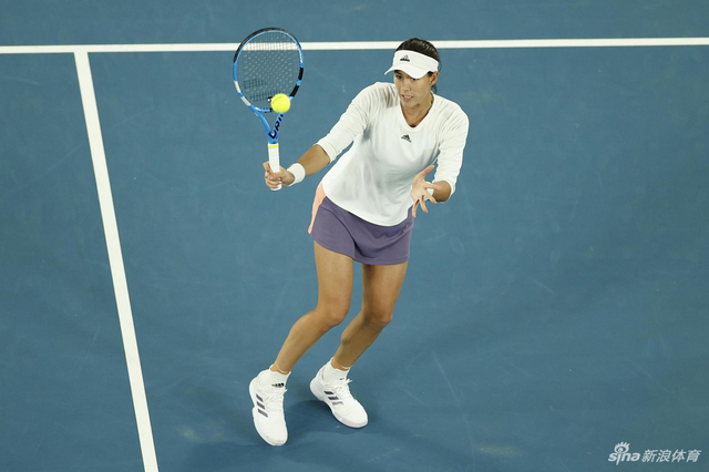 新浪直击澳网肯宁2-1穆古夺冠