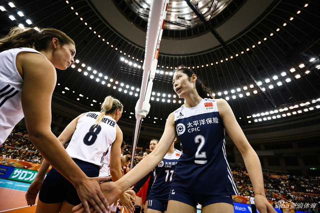 女排世锦赛六强战中国3-2美国