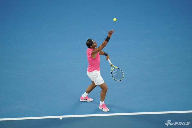 新浪直击澳网纳达尔1-3蒂姆