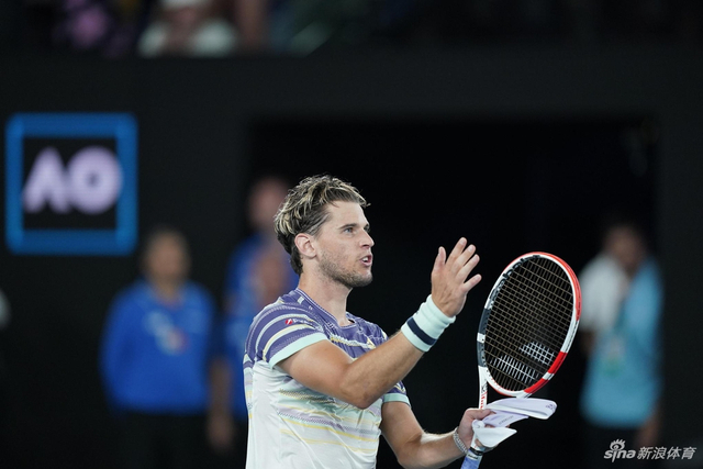 新浪直击澳网纳达尔1-3蒂姆