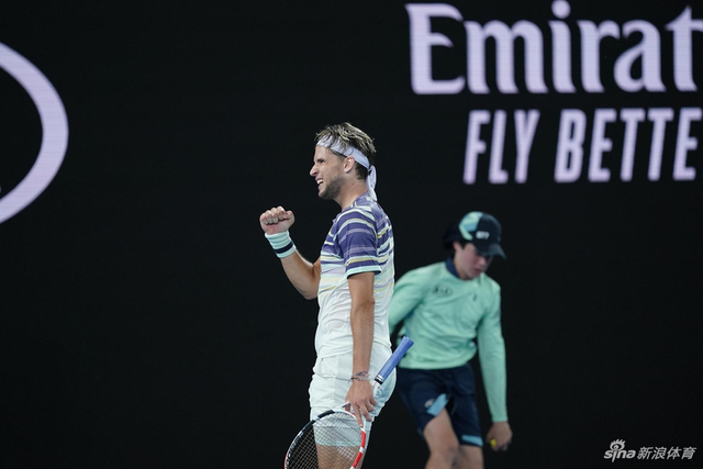 新浪直击澳网纳达尔1-3蒂姆