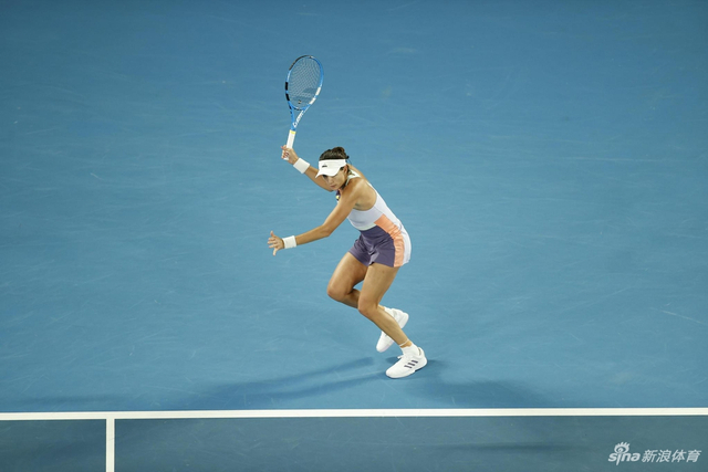 新浪直击澳网肯宁2-1穆古夺冠