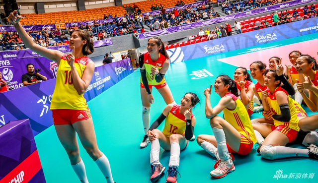 女排世青赛中国3-0美国获第七