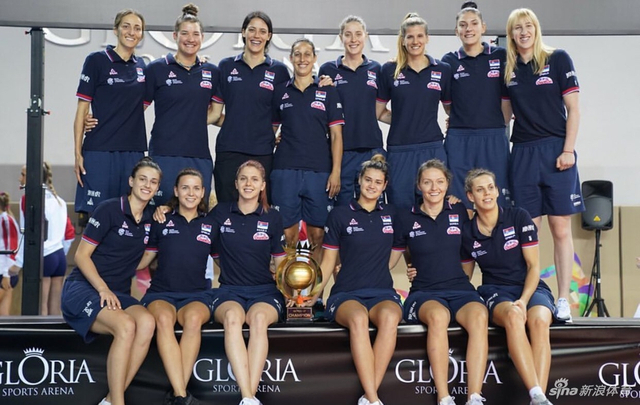 荣耀杯四国女排赛塞尔维亚夺冠