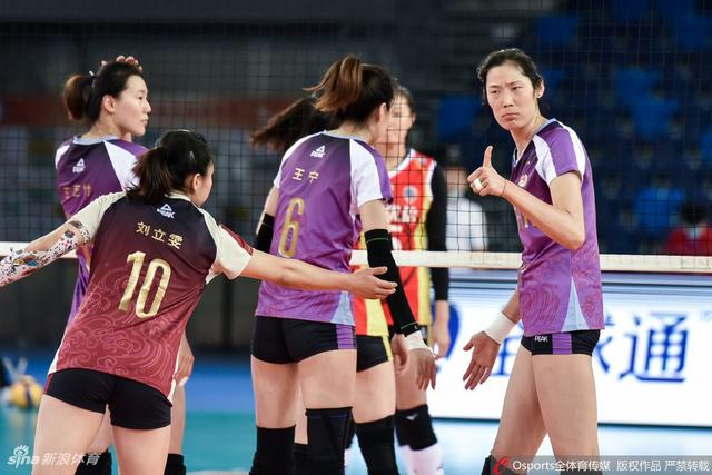联赛天津女排3-0上海