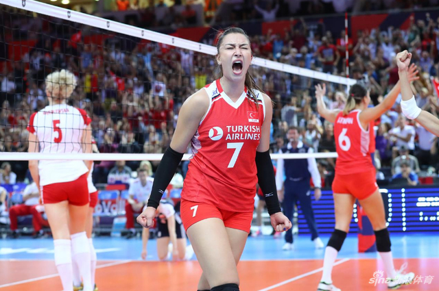 欧锦赛土耳其3-1波兰进决赛