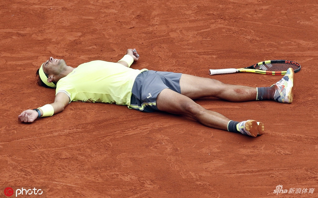 法网决赛纳达尔3-1蒂姆夺冠