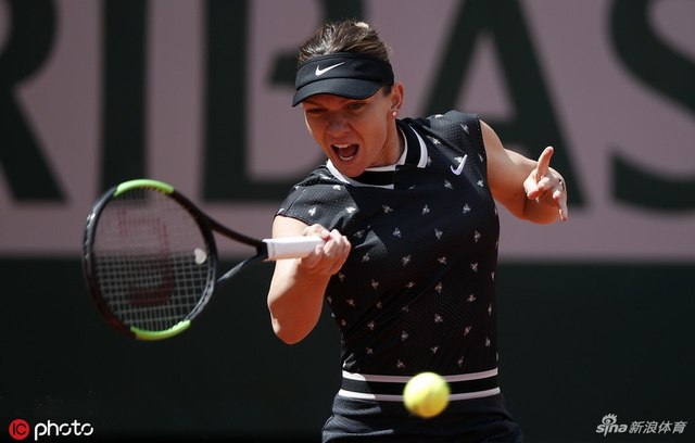 法网哈勒普0-2阿尼西莫娃