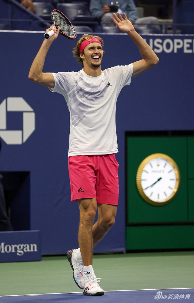 美网兹维列夫3-2晋级决赛