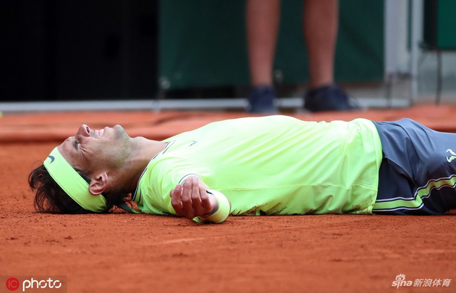 法网决赛纳达尔3-1蒂姆夺冠