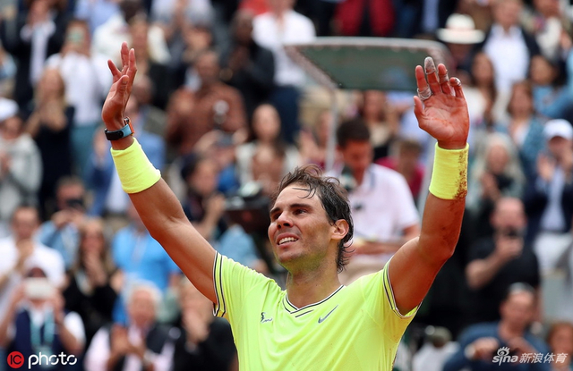 法网决赛纳达尔3-1蒂姆夺冠