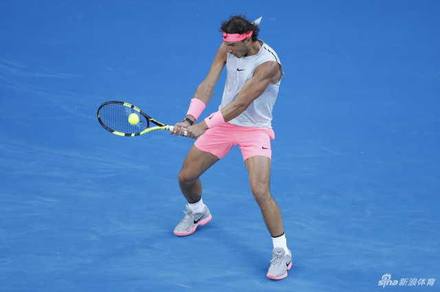 新浪直击澳网纳达尔因伤退赛