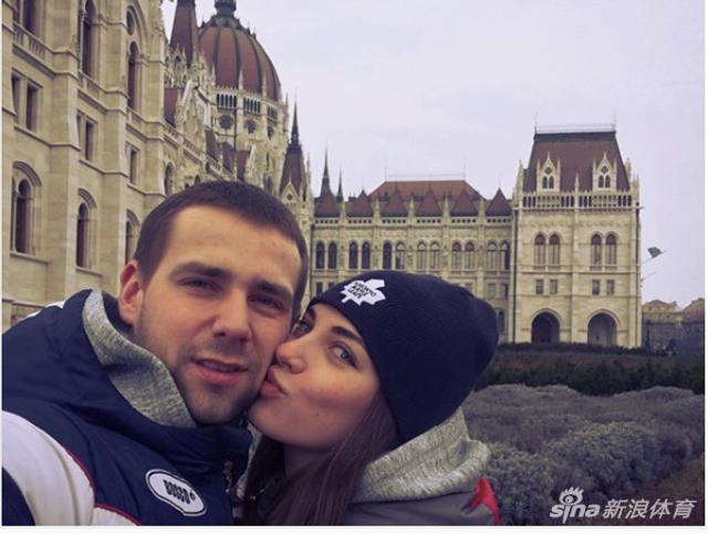 俄罗斯冰壶高颜值夫妻档走红