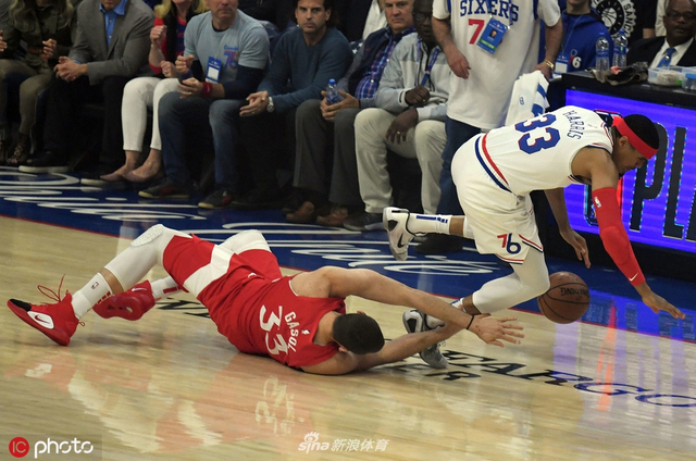 [高清组图]东部半决赛76人大胜猛龙扳成3-3