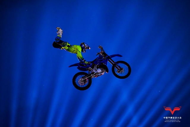 图集-空中花式摩托赛精彩纷呈