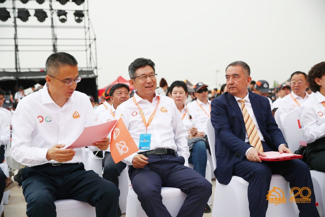 图集-2024年环塔拉力赛揭幕