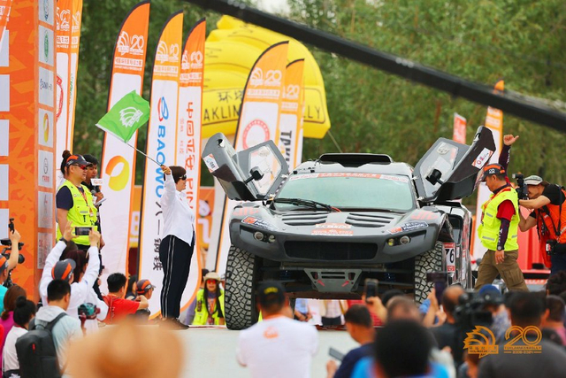 图集-2024年环塔拉力赛揭幕