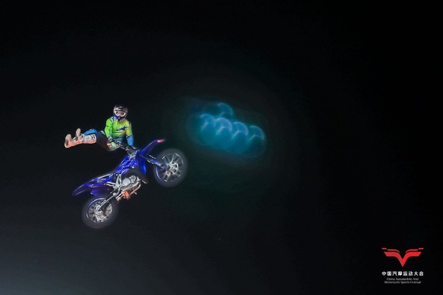 图集-空中花式摩托赛精彩纷呈