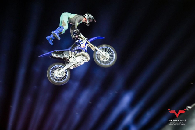 图集-空中花式摩托赛精彩纷呈