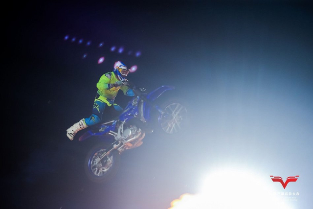 图集-空中花式摩托赛精彩纷呈