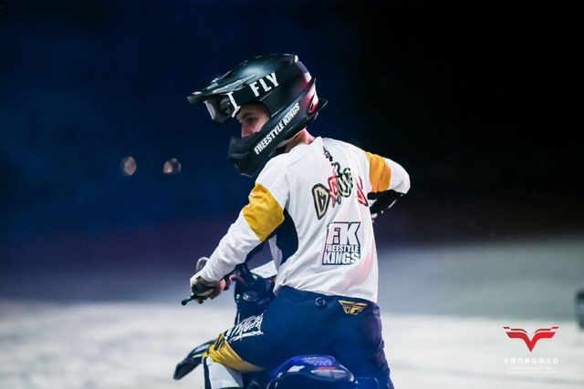 图集-空中花式摩托赛精彩纷呈
