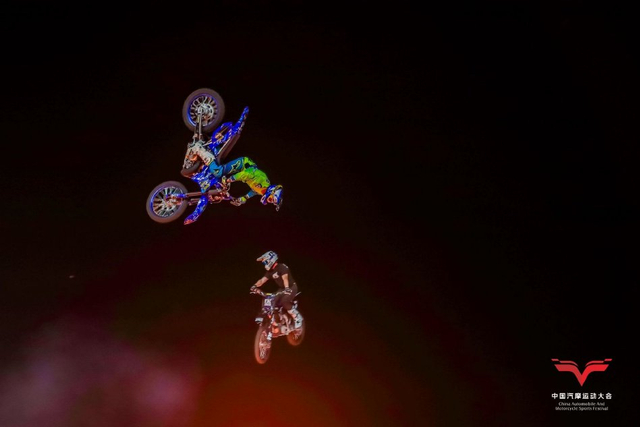 图集-空中花式摩托赛精彩纷呈