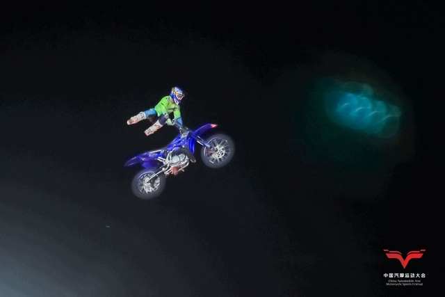 图集-空中花式摩托赛精彩纷呈