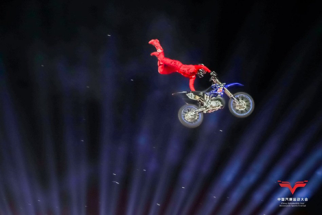 图集-空中花式摩托赛精彩纷呈