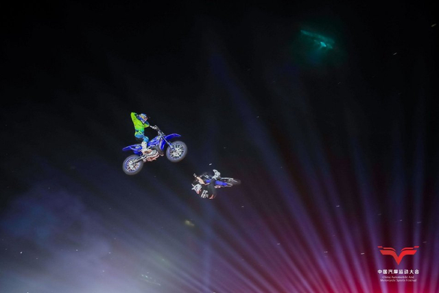 图集-空中花式摩托赛精彩纷呈