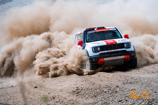 图集-2024年环塔拉力赛揭幕