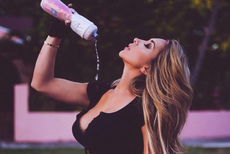 内马尔离开了巴萨失去了她