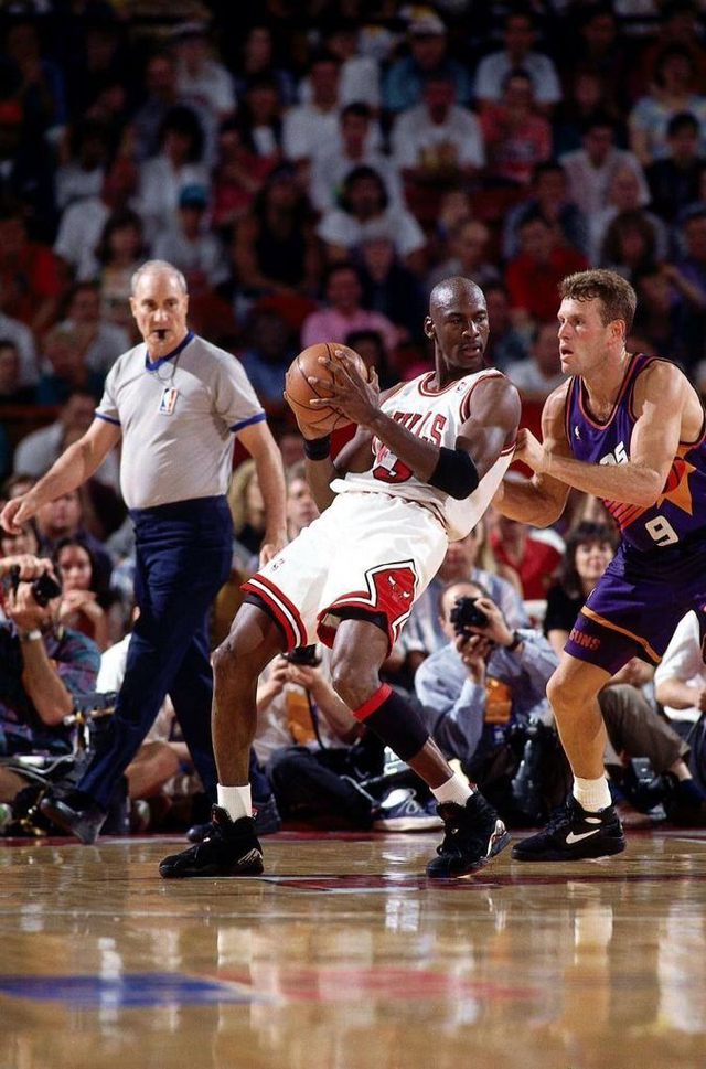 nba总决赛25大最强得分手!韦斯特4次上榜,场均40分只有乔丹和他