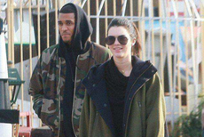 每小时1000俯卧撑的男人，女友不但都是超模，还必须是詹娜闺蜜