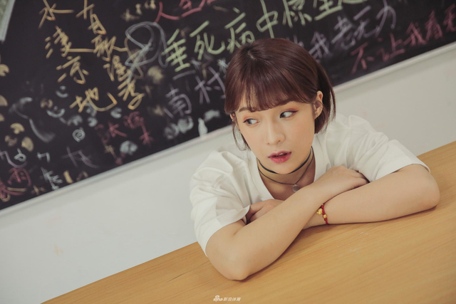 高清-韩丹x新浪大片来袭 百变风格花样玩转新浪总部