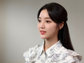 高清-俞俐均接受像素生长专访写真 一袭碎花裙格外清新